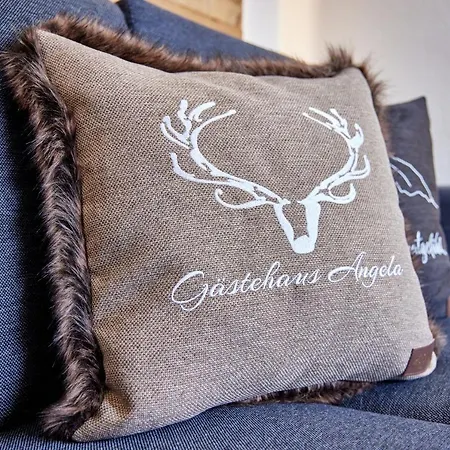 Гостьовий будинок Gaestehaus Angela 2*